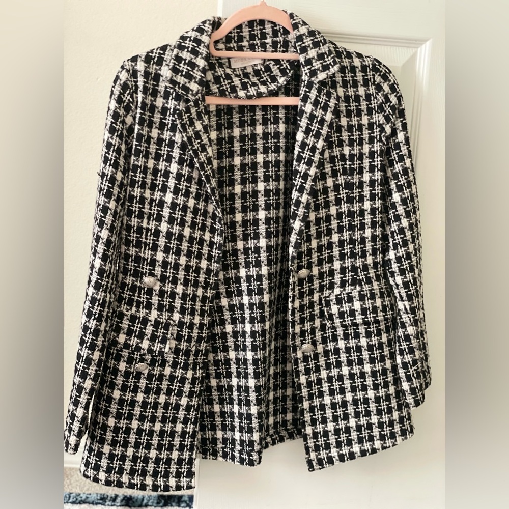 Black and white checkered blazer jacket